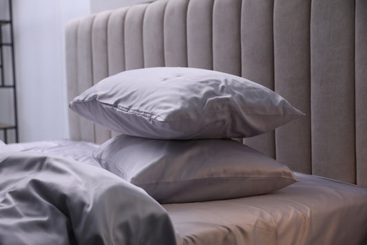 Silk Pillowcase - Grey. Standard size 51x66cm